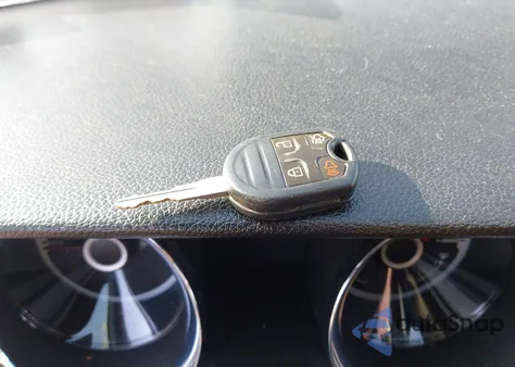 2013 Ford Mustang V6 Premium from USA, damaged, VIN 1ZVBP8AM4D5212538